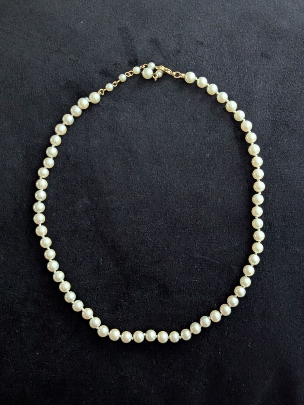 Off-White Faux Pearl Necklace Quiet Luxury Preppy Classy